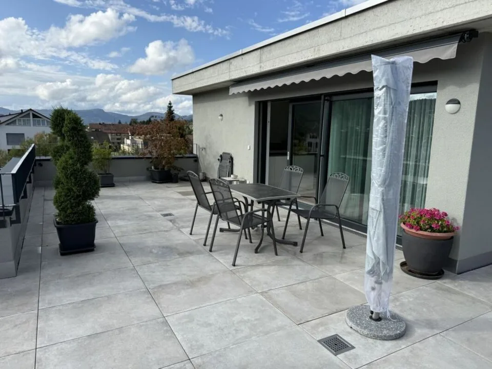 Living with a view - 3.5-room attic apartment in Gränichen