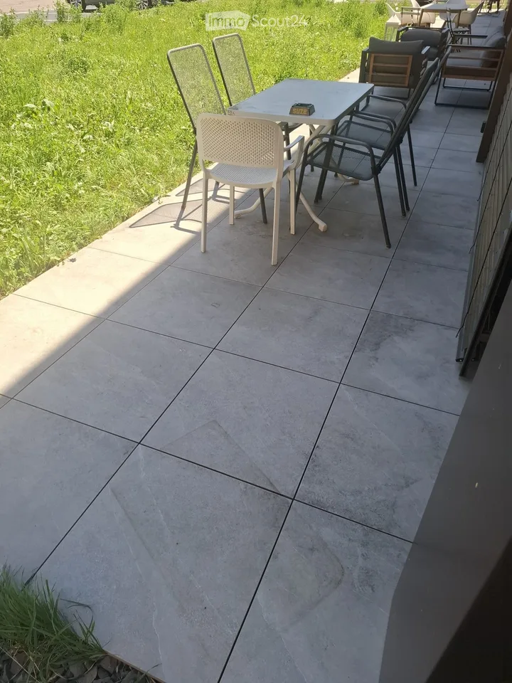 Schönes Apartment im Erdgeschoss