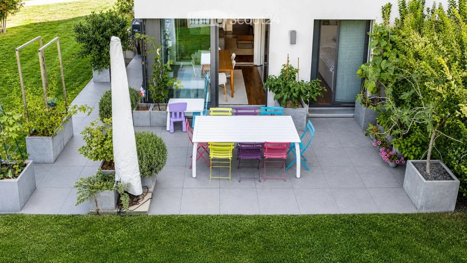 St-Sulpice – Appartamento luminoso di 70m2 con veranda, grande terrazza e accesso al giardino