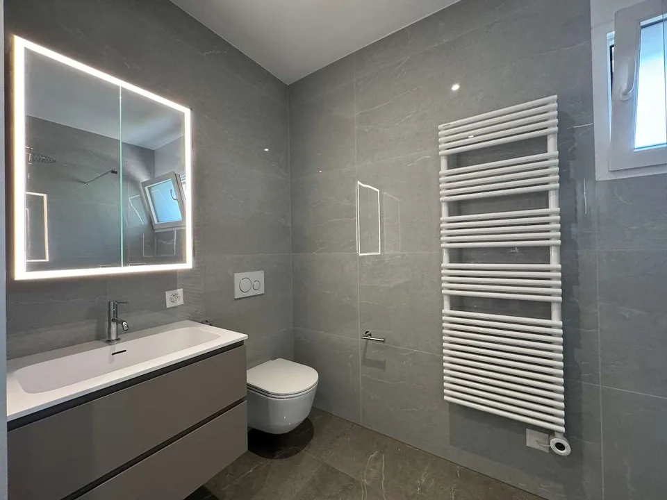 Moderne 2.5 Wohnung – photo 8 of 13