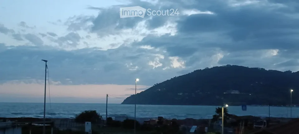 Liguria Apprtamento direttamente sul mare
