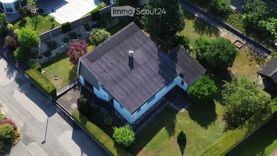 Villa with large garden of 814 m²