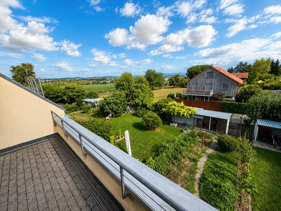 Beaucoup d'espace pour la famille, près de la nature et avec une vue lointaine sur le lac de Greifen – photo 9 sur 13