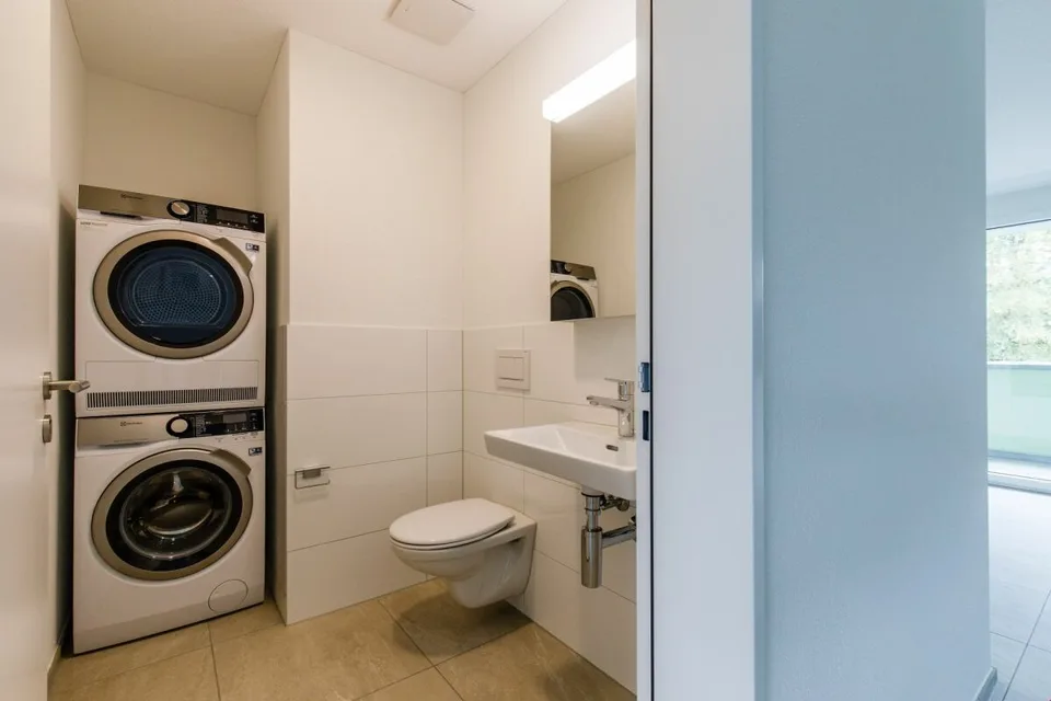 Top 3 1/2-Zimmerwohnung im 1. OG in der Überbauung Blumenau – Foto 9 von 11