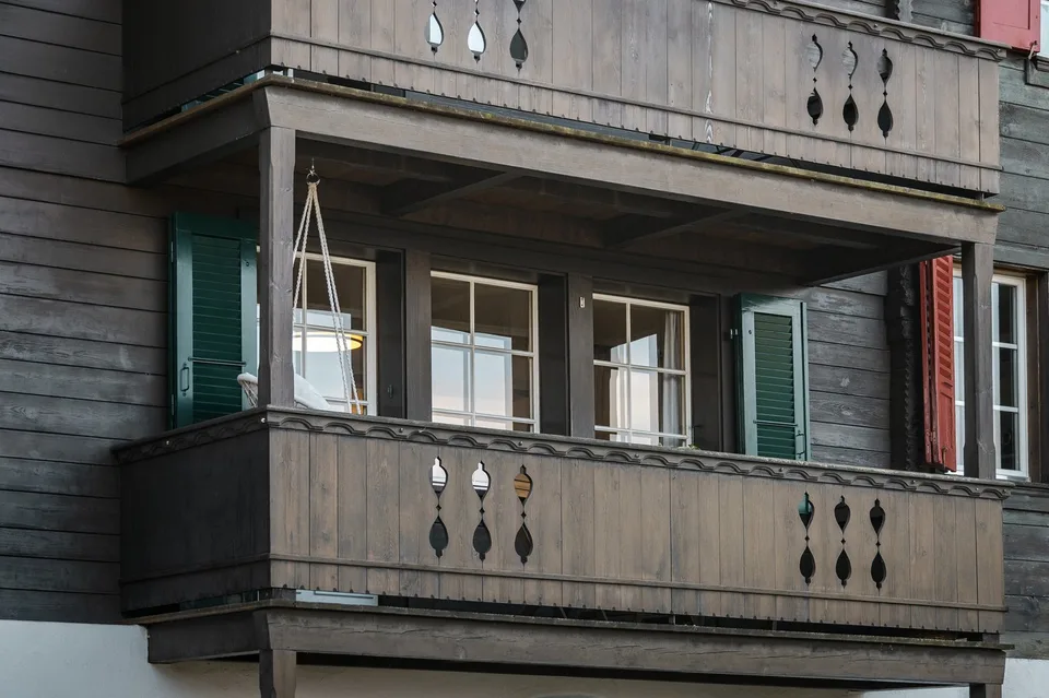 2½ ZI-WOHNUNG IN LEISSIGEN (BE), MÖBLIERT, TEMPORÄR