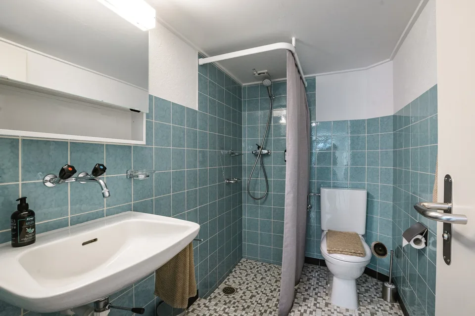 2½ ZI-WOHNUNG IN LEISSIGEN (BE), MÖBLIERT, TEMPORÄR