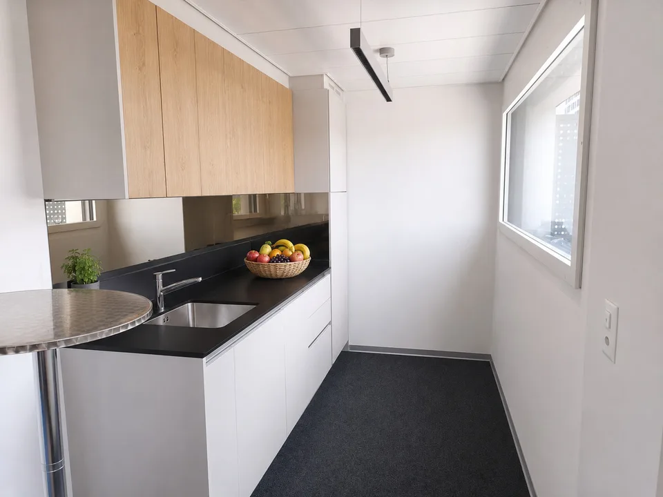 Bezugsbereites Büro in City Pop Gebäude – Foto 3 von 5