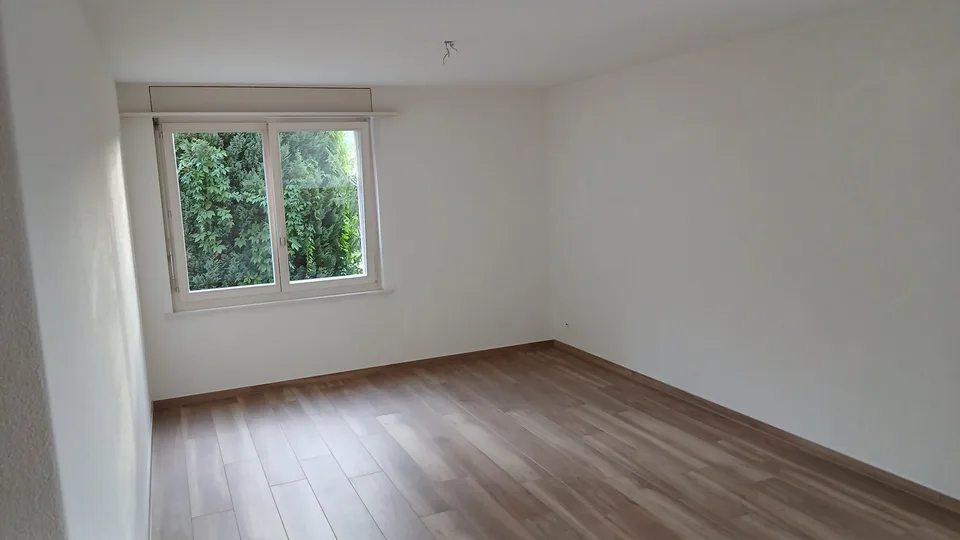 Grosse 4.5 -Zimmer-Wohnung mit Balkon und Kamin, TOP-Lage in Steffisburg