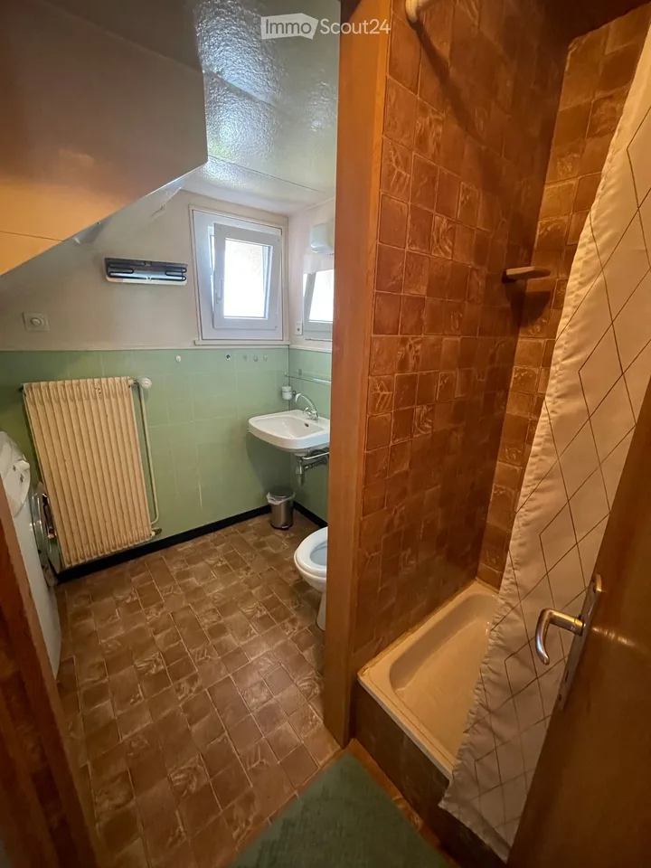 Appartement meublé de 3.5 pièces avec vue sur les montagnes à Salvan