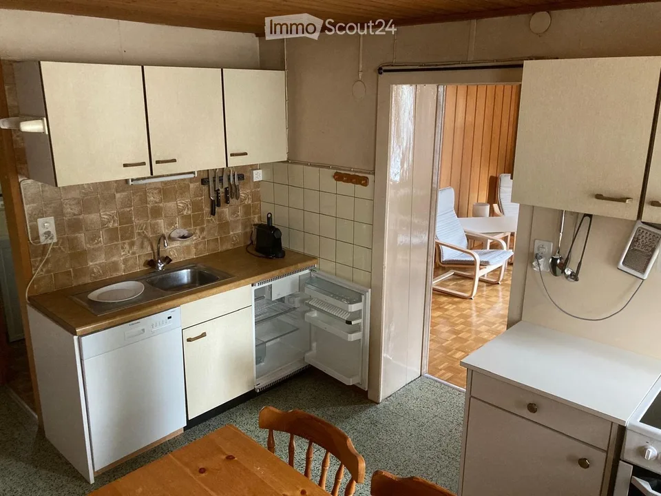 Appartement meublé de 3.5 pièces avec vue sur les montagnes à Salvan