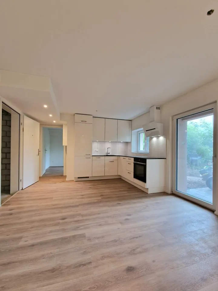 First rental - Modern apartment with garden seating
