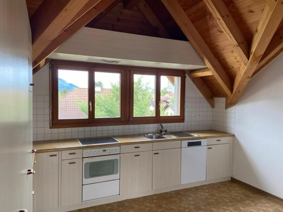 Charming and bright 4.5-room attic apartment in a quiet location in Werdenberg