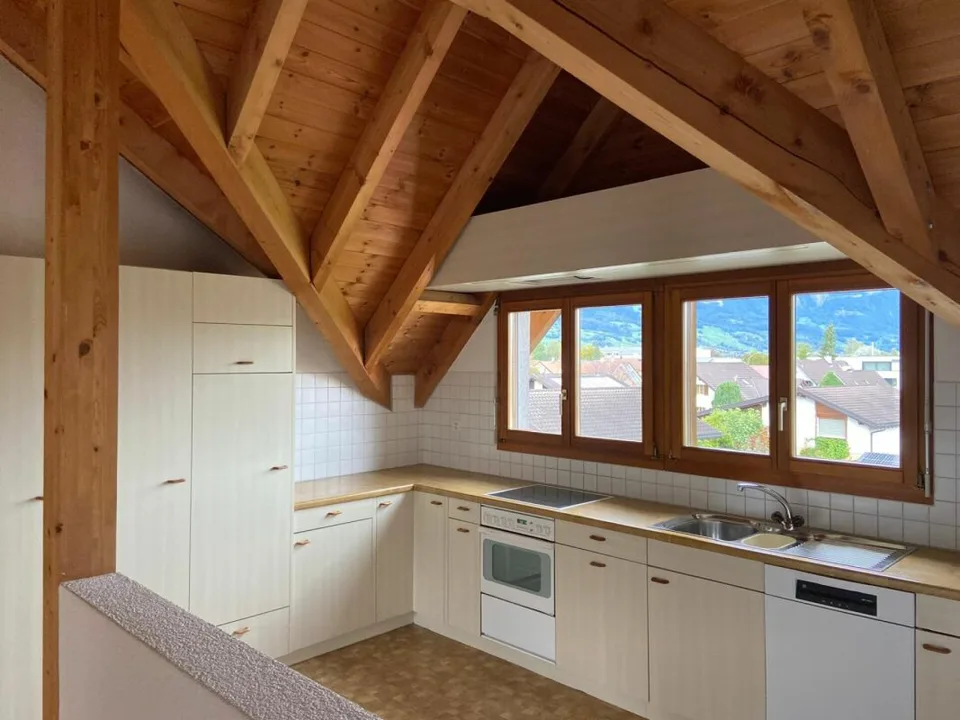 Charming and bright 4.5-room attic apartment in a quiet location in Werdenberg