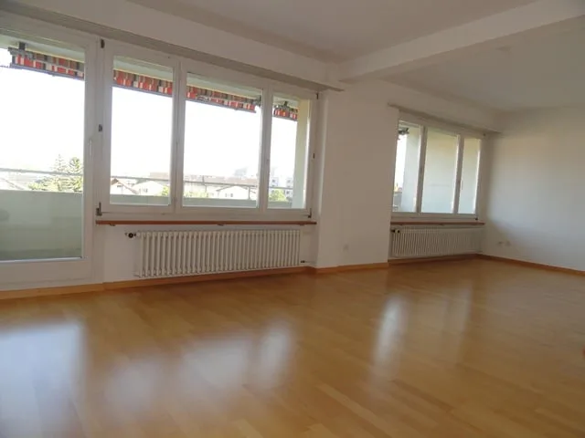 4.5-Zimmerwohnung in ruhigem Quartier – Foto 3 von 8