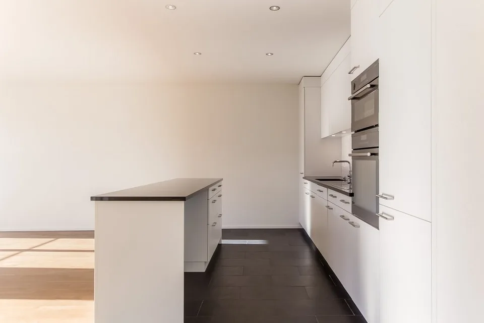Lichtdurchflutete 3.5-Zimmer-Wohnung zum Wohlfühlen. – Foto 2 von 16