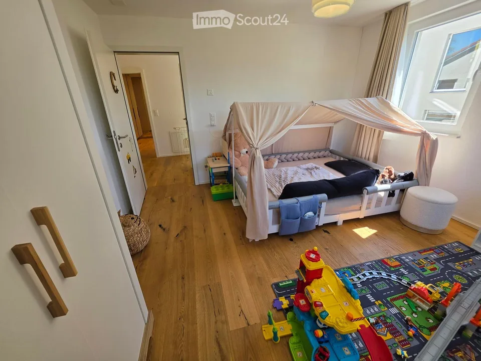 Modernes 6.5-ZIMMER-DOPPELEINFAMILIENHAUS IN ZEIHEN – Foto 22 von 30