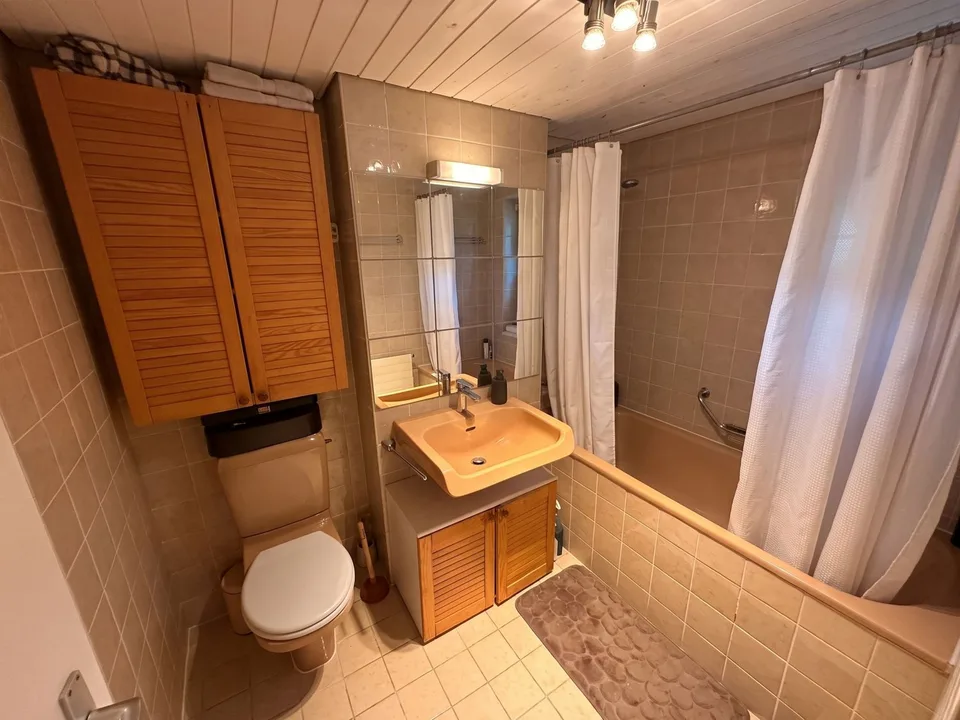 Frisch renovierte Wohnung, historisches Gebäude von 1750