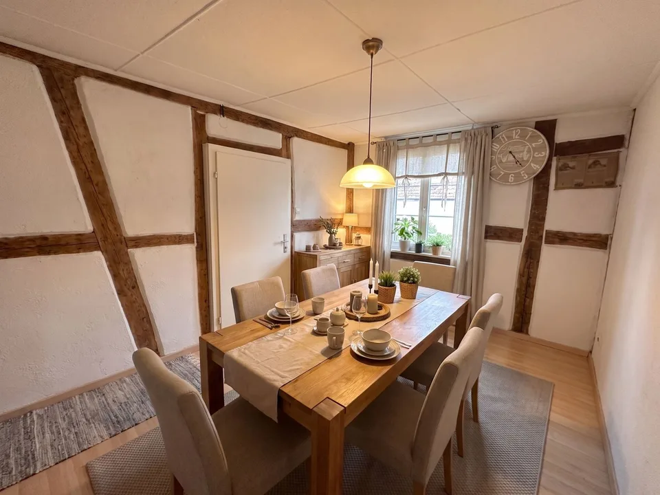 Frisch renovierte Wohnung, historisches Gebäude von 1750