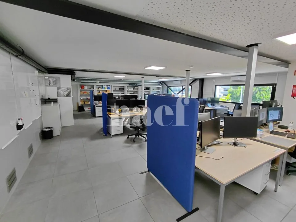 Büros von 450 m2 im 1. Stock – Foto 4 von 10