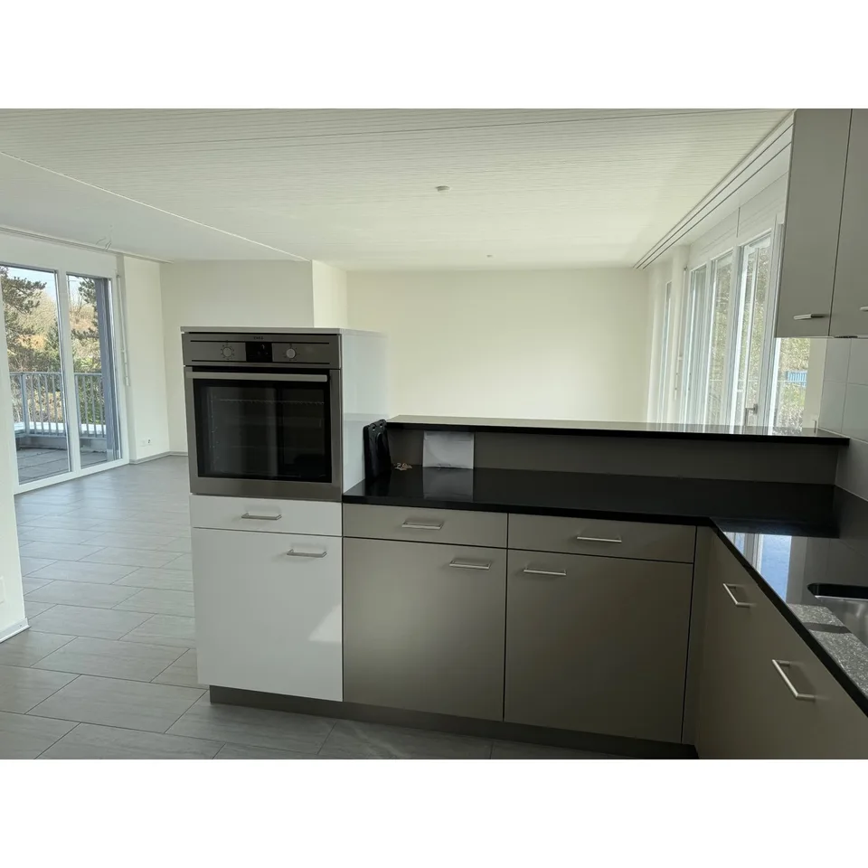 Modern attic apartment in a quiet location in Zeiningen
