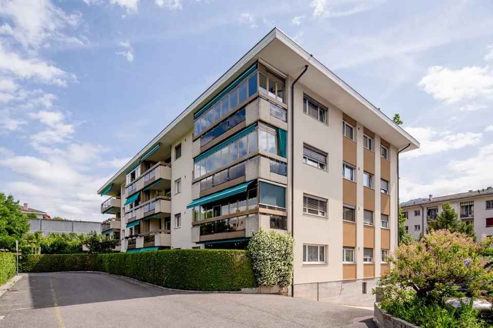 Appartement de 4,5 pièces entièrement rénové "haut standing" – photo 10 sur 11