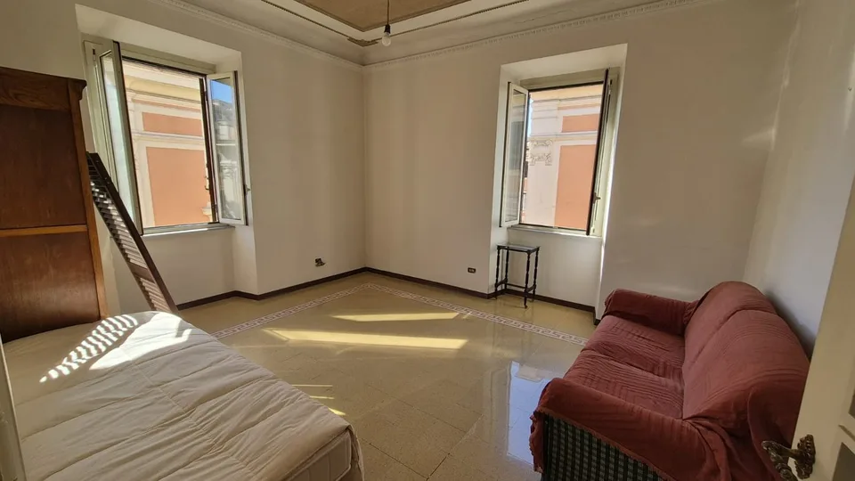 Elegante Appartamento stile Liberty 5 locali San Giovanni Roma – foto 10 di 21