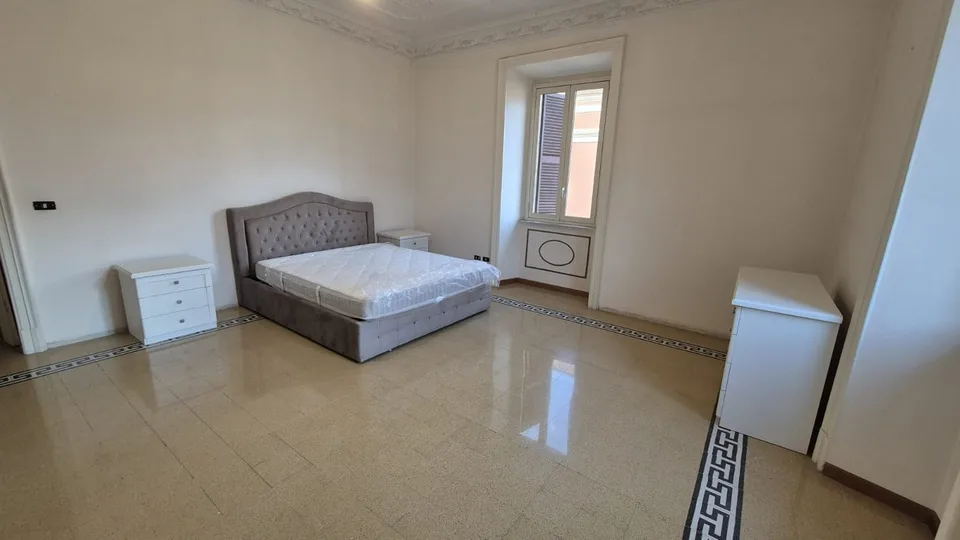 Elegante Appartamento stile Liberty 5 locali San Giovanni Roma – foto 21 di 21