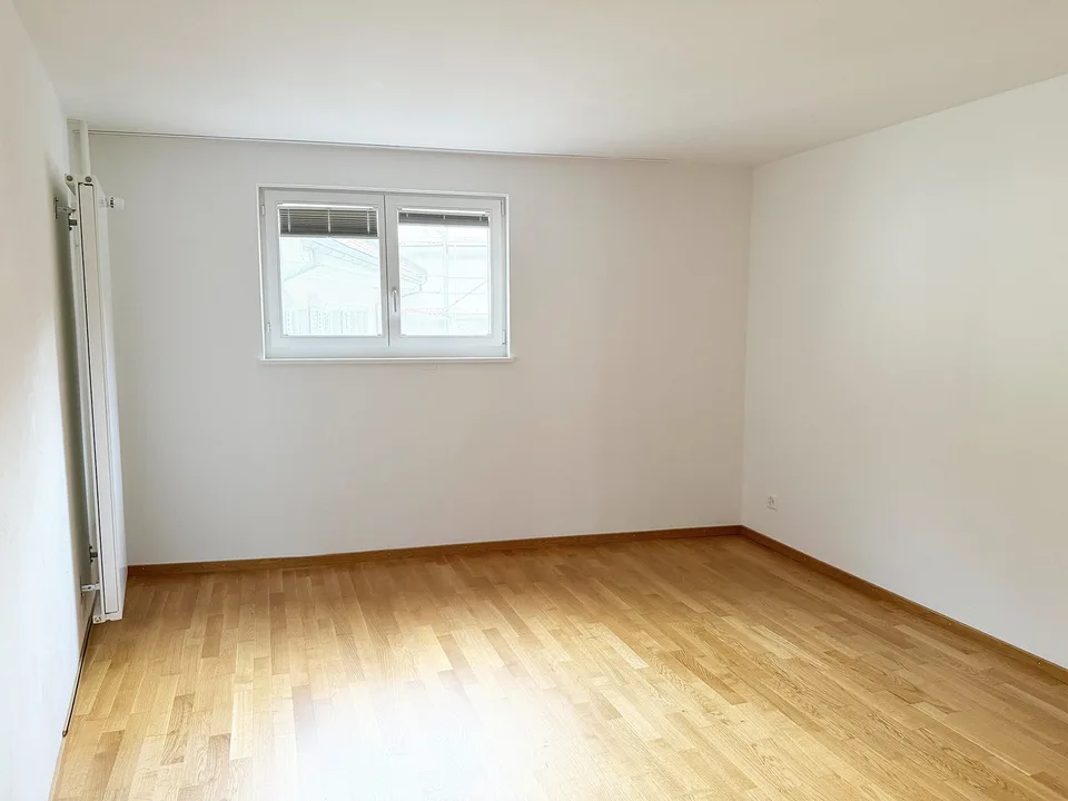 Au cœur de la vieille ville - Grand appartement avec 2 salles de bain et local de stockage – photo 3 sur 16