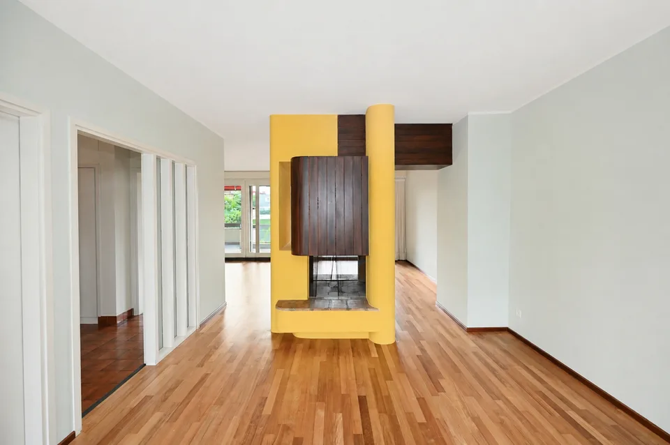 Appartamento Rinnovato con Terrazza e Piscina Condominiale – Foto 8 von 13