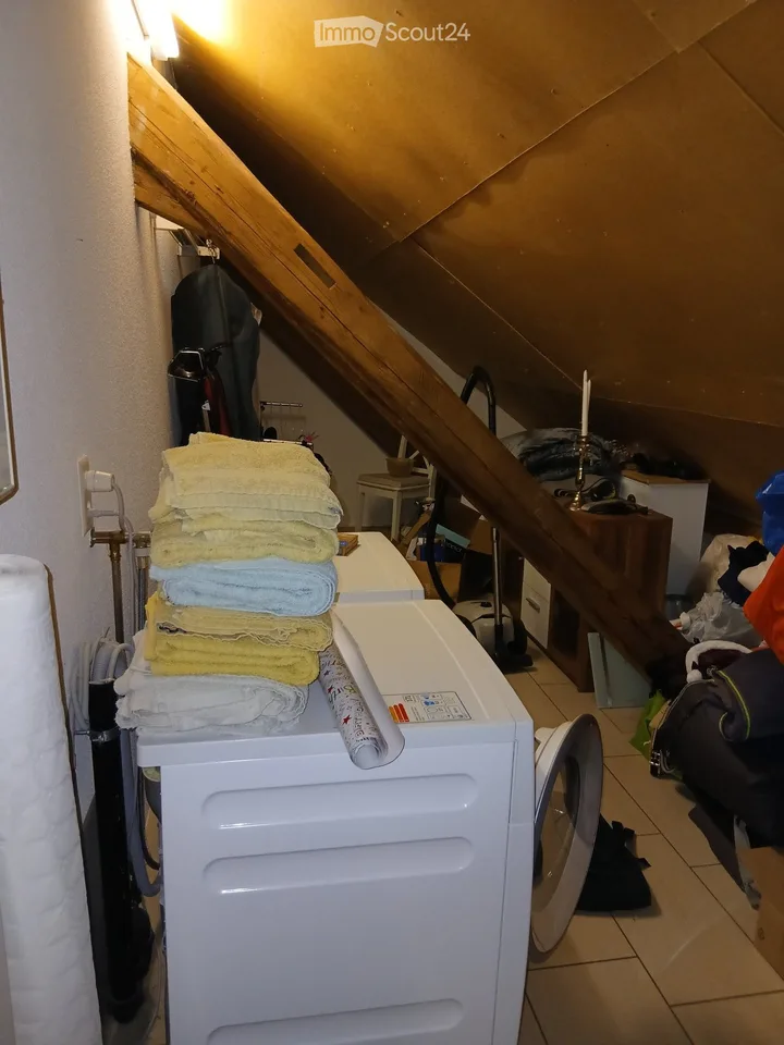 2.5 Dachwohnung in Habsburg