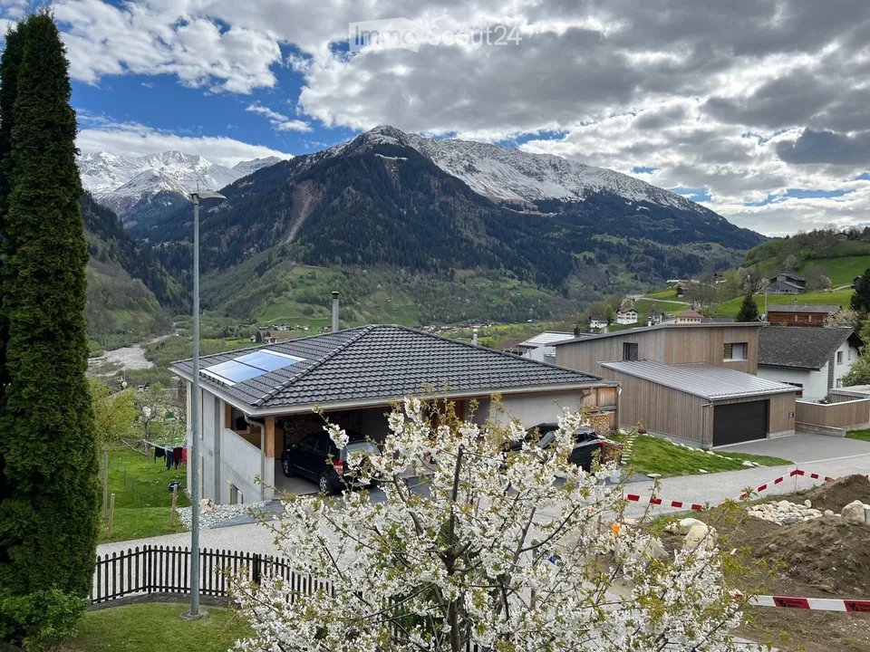 Appartement 4,5 pièces au 2e étage à Rabius