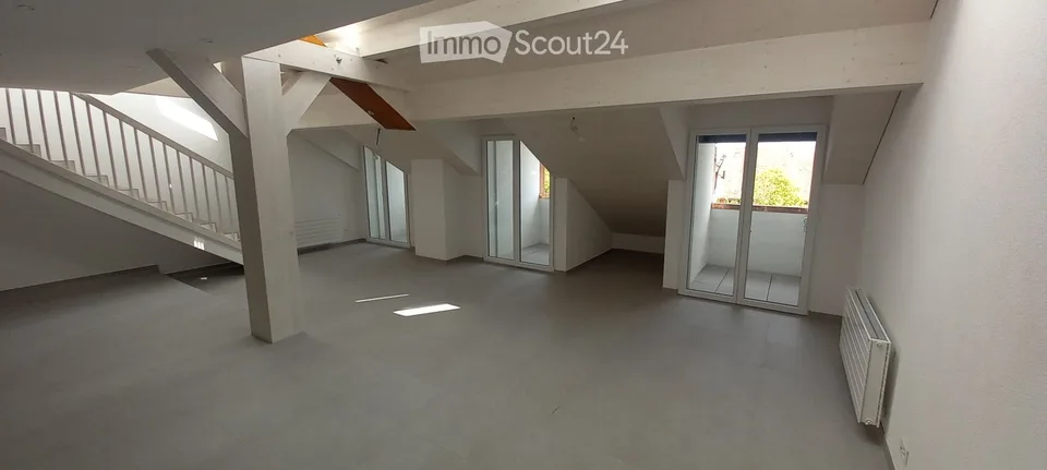 Duplex apartment with 4 rooms, 3 loggias, attic