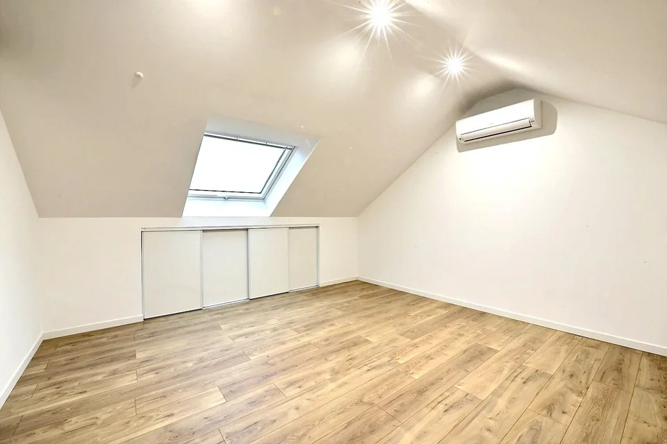 Buschwiller – Helles Dachgeschoß-Apartment mit Terrasse, ohne Einblick, grüne Umgebung – Foto 17 von 22
