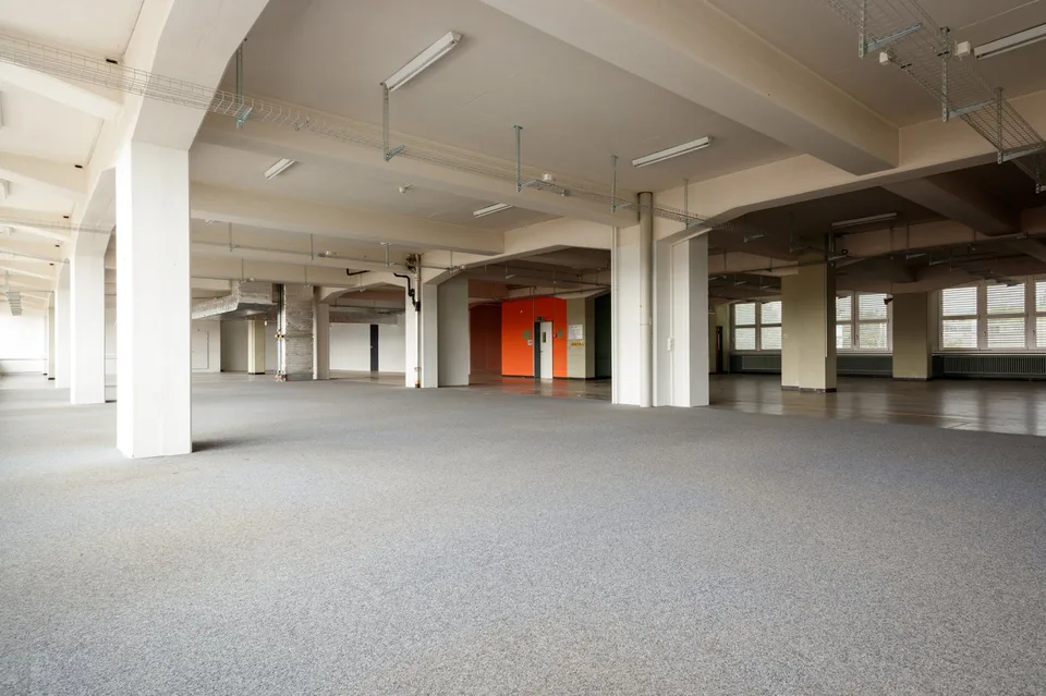 Spacious office/commercial space on Ostermundigenstrasse in Bern – photo 11 of 20