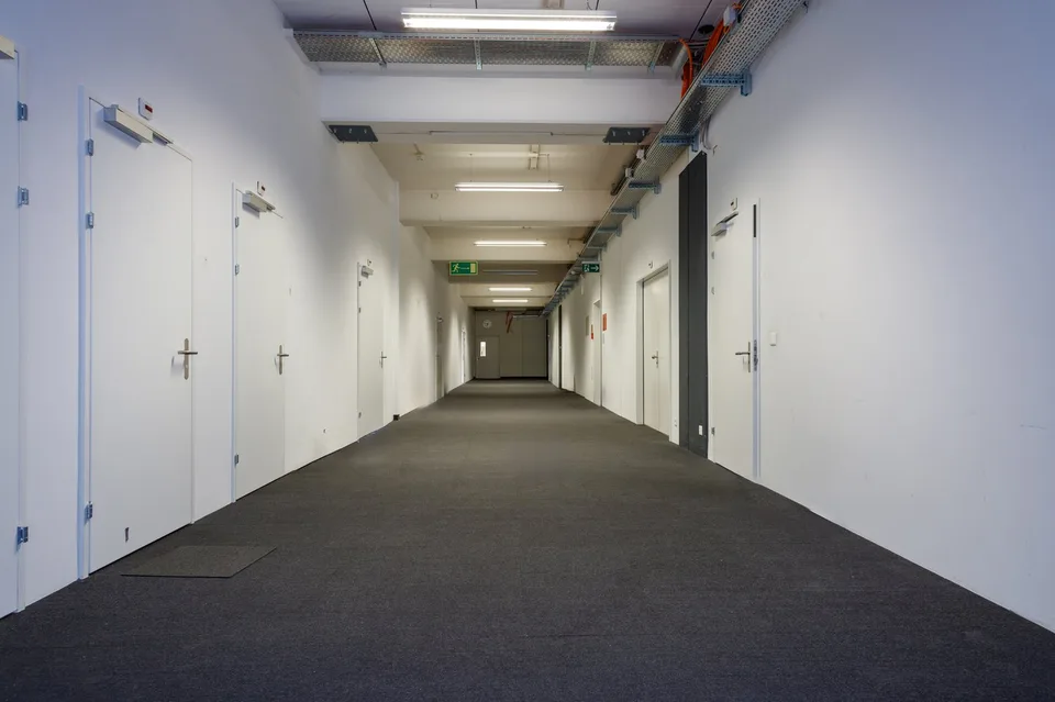 Spacious office/commercial space on Ostermundigenstrasse in Bern – photo 12 of 20