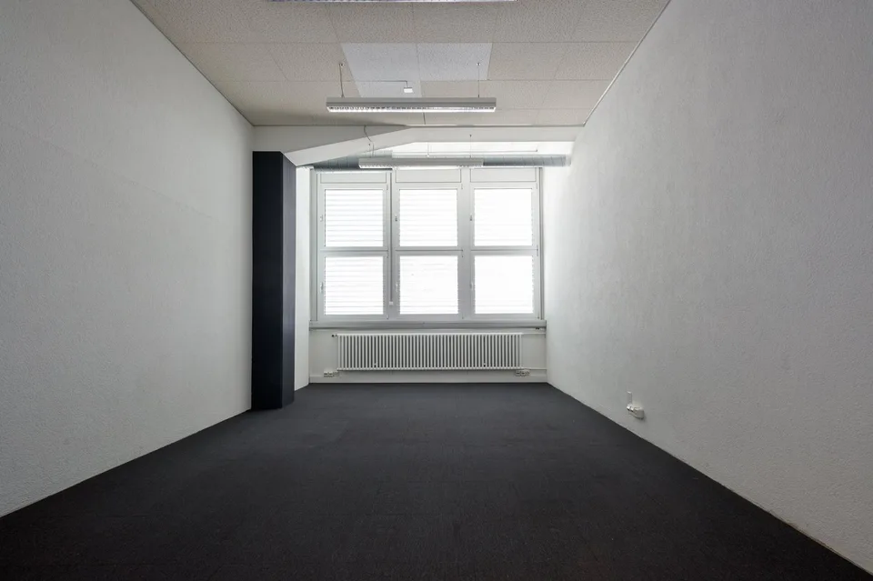 Spacious office/commercial space on Ostermundigenstrasse in Bern – photo 7 of 20