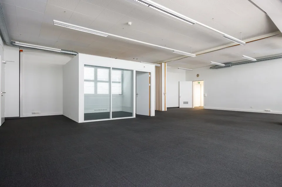 Spacious office/commercial space on Ostermundigenstrasse in Bern – photo 5 of 20