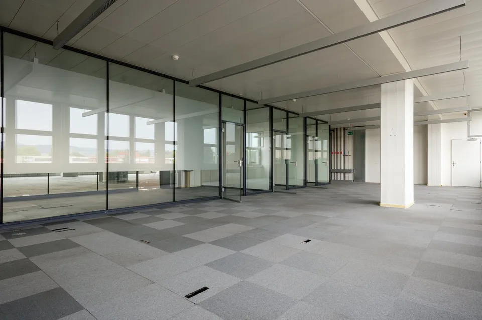 Spacious office/commercial space on Ostermundigenstrasse in Bern – photo 17 of 20