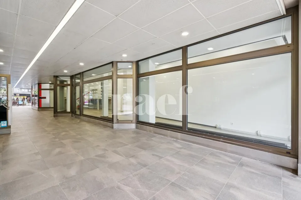 Geräumiger Gewerberaum in idealer Lage im Zentrum von Vevey, in unmittelbarer Nähe zum Bahnhof und zum Manor-Zentrum – Foto 8 von 9