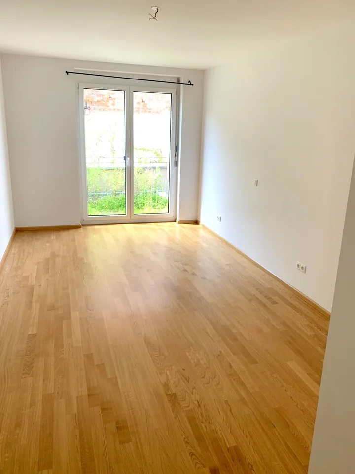Appartamento in proprietà di 3,5 vani attraente nella migliore posizione centrale, KFW 55, con terrazza, ascensore e garage – foto 7 di 14