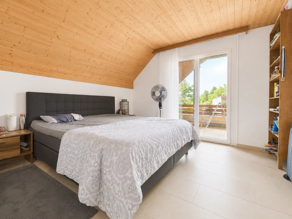 Casa unifamiliare a sé stante di 6,5 locali a Oberwil BL con grande giardino – foto 3 di 17