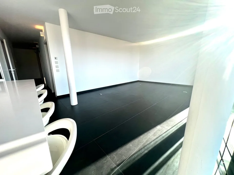 VACALLO: SPLENDIDO APPARTAMENTO CON RIFINITURE DI DESIGN