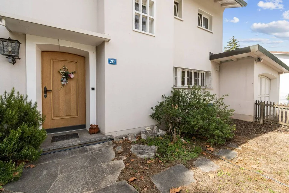 Freistehendes Einfamilienhaus in grüner Umgebung – Foto 11 von 11