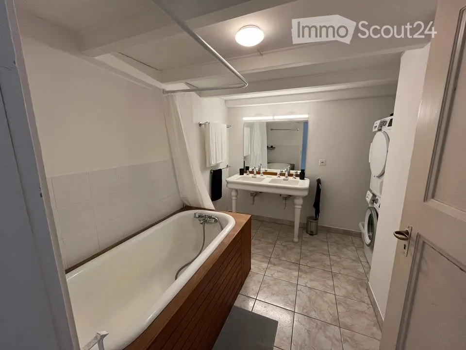 Grand appartement de 3,5 pièces avec mezzanine bien situé