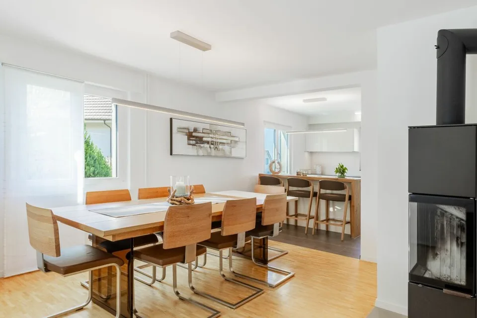 Proprietà polivalente con due unità residenziali di alta qualità e vista sul lago – foto 7 di 18