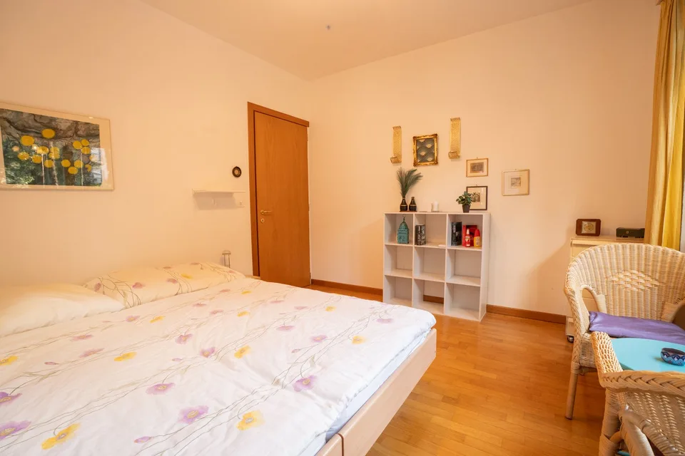 Appartamento 2.5 locali - luminoso - vicino al centro città - 2 posti auto – foto 5 di 22