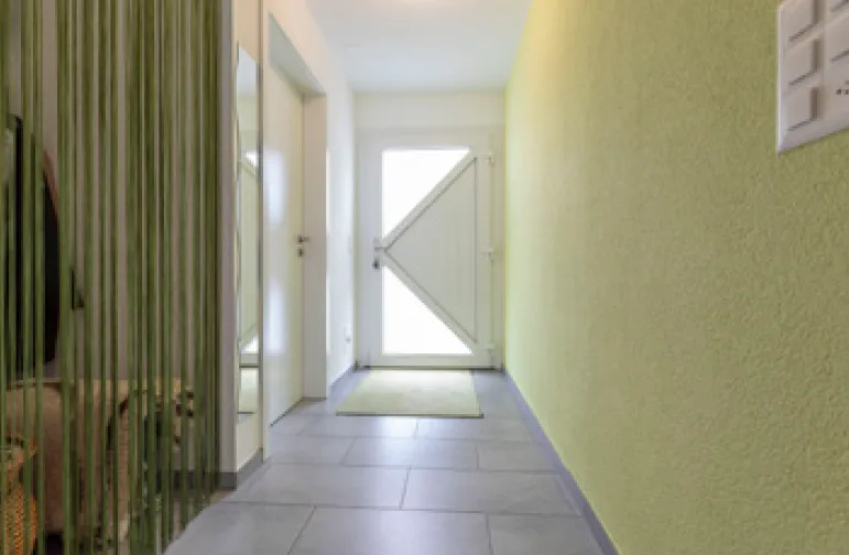 Charmantes 5.5-Zimmer-Doppeleinfamilienhaus in Lyss – Foto 5 von 28