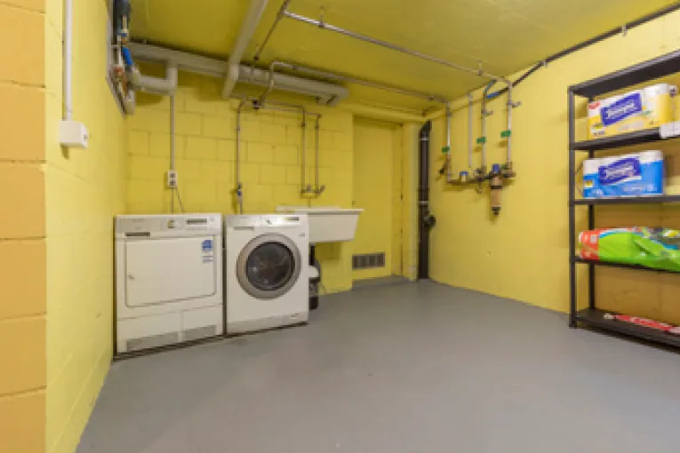 Charmantes 5.5-Zimmer-Doppeleinfamilienhaus in Lyss – Foto 24 von 28