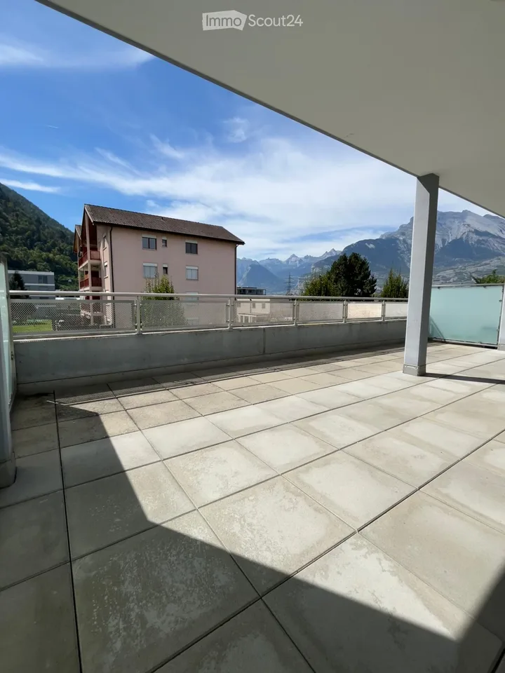 2,5 Zimmer mit großer Terrasse