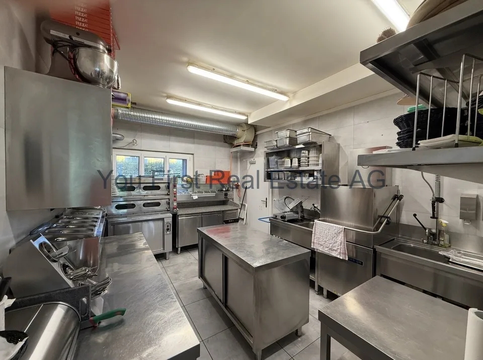 Neuwertiger Gastronomiebetrieb vollständiges Inventar und Infrastru – Foto 8 von 12